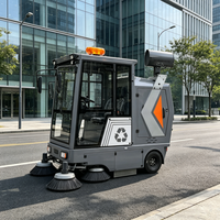 ZMT E-23 G26 Balayeuse de voirie électrique autoportée avec cabine de protection du moteur, berceau à déchargement automatique, bac à déchets de 240L et tampons de lavage de pointe