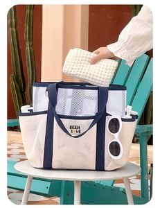 Sac fourre-tout en maille verte avec bordure bleue et fermeture éclair, accessoire de mode unisexe pour la natation - Product Image 6