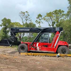 Apilador de contenedores Kalmar 450 usado, de 45 toneladas, con sistema hidráulico original estable, perfecto para apilar contenedores en el muelle portuario. - Product Image 5