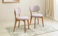 Ensemble de salle à manger moderne et élégant, table en bois massif durable, chaises confortables, meubles de haute qualité pour hôtel