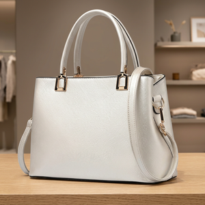 Pochette décontractée pliable en cuir véritable de haute qualité pour femme, étanche avec fermeture éclair, bandoulière élégante, par BS International - Product Image 6