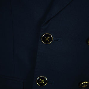 Uniforme d'hôtesse de l'air avec col antibruit en coton et polyester, optimisé pour la communication en vol, toutes saisons - Product Image 4