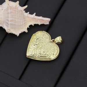 Collier pendentif JXX personnalisé plaqué or 18 carats, style vintage, gravé de fleurs, motif floral en forme de cœur - Product Image 4