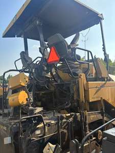 Finisseur à béton asphalte Caterpillar d'occasion, 3,8 m, bon état, épaisseur de pavage, finisseurs Cat AP655D, finisseur à béton asphalte, moteur en stock - Product Image 5