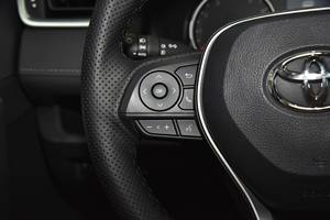 <span class=keywords><strong>RAV4</strong></span> SUV 2022, conduite à gauche, intérieur sombre, pneus R18, spacieux, 5 <span class=keywords><strong>places</strong></span>, fonctionnalités de sécurité avancées pour la ville et l'extérieur - Product Image 6