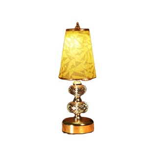 Lampe de bureau LED portable de luxe à piles avec fonction lumineuse, design moderne à abat-jour conique pour la maison et le bureau - Product Image 1