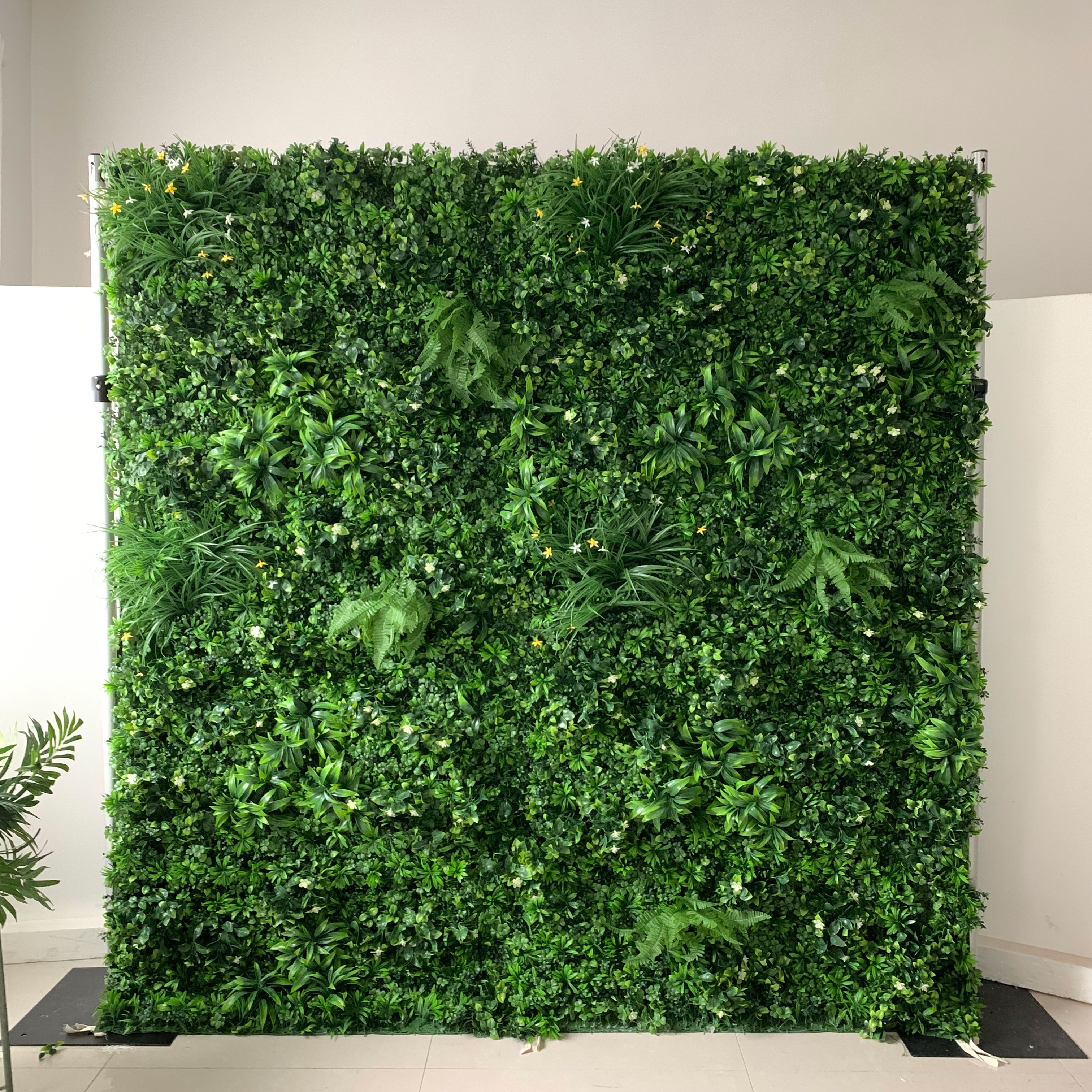 8 ftx8ft Roll Up Grass Wall Decor vendita calda pianta artificiale parete di alta qualità verde erba sfondo parete per eventi decorazione di nozze