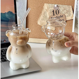 Tasse à café en verre créative motif <span class=keywords><strong>ours</strong></span> <span class=keywords><strong>de</strong></span> restaurant, style cé<span class=keywords><strong>l</strong></span>ébrité internet, mignonne et <span class=keywords><strong>de</strong></span> dessin animé, pour jus et thé au lait - Product Image 2