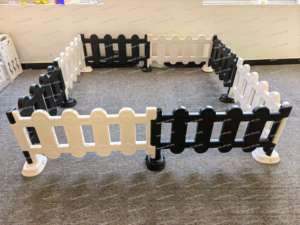 Valla de Juego Suave y Resistente de PE, Barrera de Seguridad para Niños Blanca y Negra, Corralito Interior para Niños Pequeños para Alquiler en Fiestas de Cumpleaños y Eventos - Product Image 6