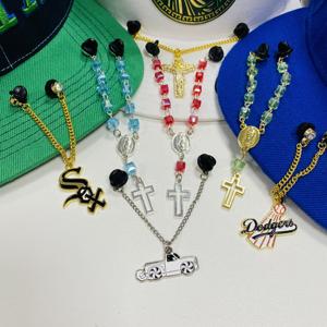 เข็มกลัดโลหะสีทองเคลือบอ่อนแบบกำหนดเอง,เข็มกลัดติดปกเสื้อปี3d เคลือบแข็งรูปพระเยซูครอสเชนเข็มกลัดโลหะพร้อมพลอยเทียม - Product Image 1