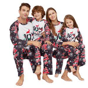 パジャマクリスマス家族セット2025マッチングパジャマグリーンブラックチェック柄コットン5個入り - Product Image 1