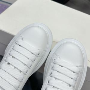 Zapatos Deportivos de Lujo de Alta Calidad para Hombre, Parte Superior de Malla Transpirable, Estilo Clásico Cómodo, Punta Cerrada, Estilo Casual con Letras, Venta al Por Mayor - Product Image 4