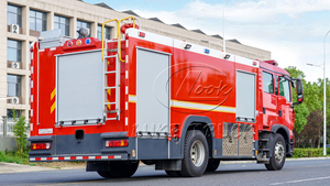 Camion de lutte contre l'incendie de marque HOWO TX7, nouveau, réservoir d'eau et de mousse de 7000 litres, diesel, 4x2, véhicule de sauvetage très demandé - Product Image 2
