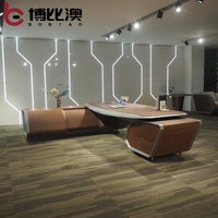 Avion de luxe moderne modélisation en bois plaqué L-forme LED table de direction multifonctionnelle bureau de directeur général bureau de directeur bureau de président