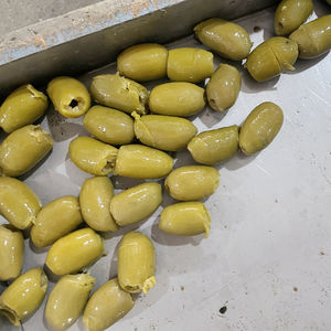 Machine industrielle électrique à dénoyauter les olives avec moteur en acier inoxydable 304, capacité de 250 kg/h - Product Image 5