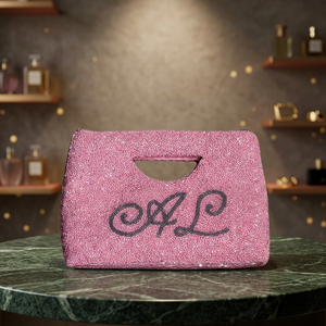 Pochette de soirée faite à la main en velours perlé avec monogramme initial, capacité jusqu'à 1L, idéale pour mariages et fêtes - Product Image 2