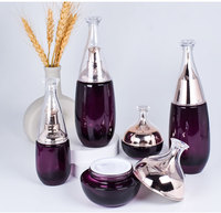 Vente en gros personnalisé 30g 50g Fancy Essence Emballage cosmétique pour soins de la peau pots de crème en verre pour crème pour le visage
