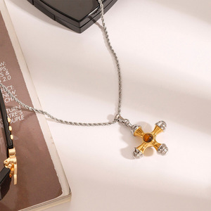 Collier Yueli en or 18 carats, acier inoxydable, pendentif œil de tigre, design géométrique, bijou cadeau - Product Image 3
