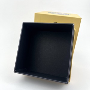 Presentazione reliquia sacra scrigno-cassa d'altare in legno artigianale con iconografia foglia d'oro - Product Image 5