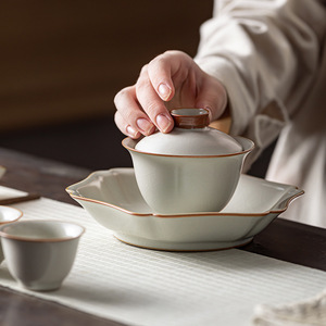 Ru Kiln Ceramic Teapot Stand Hexagonal Petal Beige Crackle Glaze For Kung Fu <b>Tea</b> <b>Sets</b> <b>Tea</b> Tray - Product Image 3