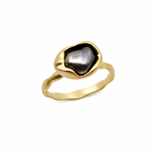 Juego de Joyería UM de Plata 925 con Grabado Dorado y Perlas Naturales (Aretes+Colgante+Anillo) para Celebraciones Unisex - Product Image 4