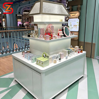 Kosmetik-Vitrine Beauty-Makeup Einzelhandelsgeschäft Produkt Maßgefertigte LED-Beleuchtung Körperpflege Kosmetik-Ausstellungsvitrine