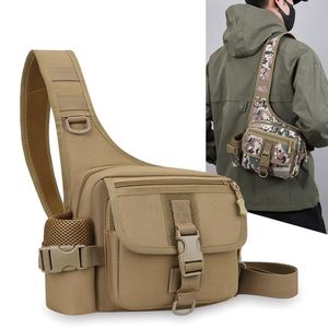 Sac bandoulière d'extérieur multifonctionnel, style camouflage tendance urbaine pour hommes - Product Image 1