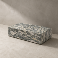 Table basse rectangulaire moderne et futuriste en marbre blanc Arabescato naturel de luxe italien, finition polie brillante