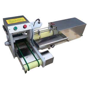 Machine à former des brochettes de barbecue électriques pour des bâtonnets de viande uniformes, avec un nettoyage facile et un entretien réduit - Product Image 2