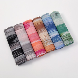 Nouveau Hijab en <span class=keywords><strong>Jersey</strong></span> <span class=keywords><strong>Voile</strong></span> Tendance <span class=keywords><strong>Premium</strong></span> pour Femme, Écharpe Longue à Large Bord Effet Dégradé Brossé, Châle de Protection Solaire Extérieur en Polyester - Product Image 6