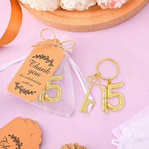 Llavero Abridor de Botellas de Cerveza para Invitados de Cumpleaños, Aniversarios y Bodas, Recuerdos y Decoraciones Perfectas para el 15.º Aniversario - Product Image 3