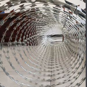 Dingzhou Five-Star Metals <span class=keywords><strong>precio</strong></span> <span class=keywords><strong>concertina</strong></span> hoja de afeitar galvanizada en caliente malla de alambre de púas BTO 20 longitud por rollo para la venta - Product Image 6