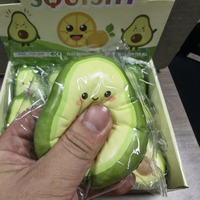 Jouets moelleux en forme d'avocat en PU, jouet anti-stress à récupération lente, gadget de décompression mignon de dessin animé
