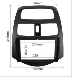 Accessoires d'intérieur de voiture pour Benz/BMW/Audi/Honda/Toyota/Ford/Nissan/<span class=keywords><strong>Hyundai</strong></span>/Chevrolet/Mitsubishi/Peugeot Android Radio Frame - Product Image 1