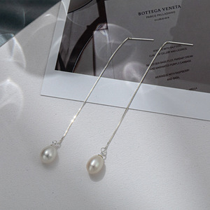 Boucles d'oreilles en argent sterling 925 de style coréen, perles naturelles, boucles d'oreilles longues à pompon simples et élégantes pour femmes. - Product Image 3