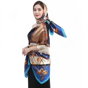 Grande <span class=keywords><strong>Sciarpa</strong></span> in Seta con Motivo Artistico <span class=keywords><strong>Blu</strong></span> e Oro Personalizzato per Foulard da Donna e <span class=keywords><strong>Elegante</strong></span> Scialle da Spalla - Product Image 1