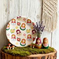 Assiettes jetables en papier de style moderne de marque LWE, motif de poupées russes gigognes, écologiques et biodégradables pour la vente en gros