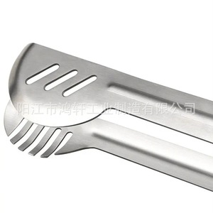 ชุดเครื่องมือบาร์บีคิวสแตนเลส 5 ชิ้น ตะหลิว ส้อม ที่คีบ แปรง สำหรับย่าง ปิ้ง บาร์บีคิว แคมป์ปิ้ง ทำอาหารกลางแจ้ง อุปกรณ์ครัวทนทาน - Product Image 5