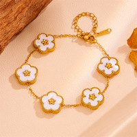 MIRADIA Style INS Bracelet Collier Boucles d'Oreilles Fleur Cinq Trèfles en Acier Inoxydable Plaqué Or 18 Carats Étanche pour Femme