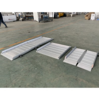 Rampe pliante en alliage d'aluminium léger, fournie par l'usine, couleur argent, capacité 300 kg, pour l'accessibilité des personnes handicapées aux escaliers