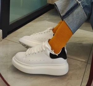 Nouvelles baskets polyvalentes de haute qualité 2026 - Chaussures décontractées blanches en cuir véritable pour femmes, à semelle épaisse et rehaussante - Product Image 2