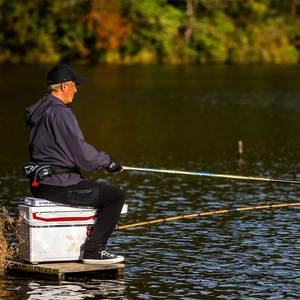 คันเบ็ดตกปลาคาร์พ Daiwa Toghhunter ขนาด 7.2ม. 8.1ม. 9.0ม. 10ม. คาร์บอนแอคชั่นปานกลางเร็ว พร้อมไกด์ SIC ผลิตในญี่ปุ่น สำหรับตกปลาในอ่างเก็บน้ำและบ่อ - Product Image 1