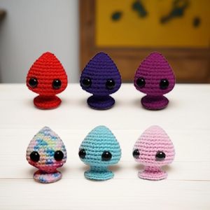Poupée d'Épaule Crochetée Exclusive Style Animal pour le Soutien Émotionnel – Artisanat Textile et en Tissu - Product Image 3