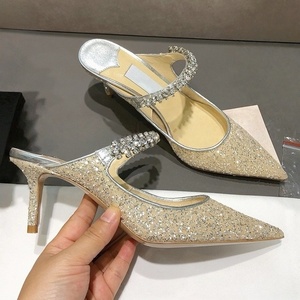 รองเท้ามูลเลอร์ รุ่นปี 2026 รองเท้าส้นสูงหนังแก้วสำหรับผู้หญิง รองเท้าแตะแบบสวมครึ่งเท้า รองเท้าทรงหัวแหลม พื้นรองเท้าทำจากยาง - Product Image 1