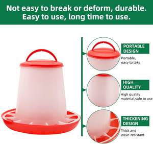 Comedero Automático para Pollos de 1.5 kg, Cubo de Alimentación de Plástico Rojo para Pollos, Patos, Aves de Corral, con Patas - Product Image 4