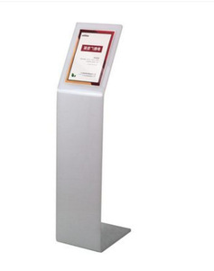 Espositore per Brochure in Acrilico Personalizzato per Concessionaria Auto - Product Image 4