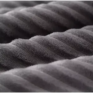 Couverture double Carla Depot, taille matrimoniale, réversible, en polaire sherpa, pour toute l'année - Product Image 6