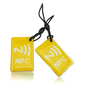 Etiquetas de identificación de mascotas antipérdida inteligentes ISO RFID para animales NFC Código QR Collar de metal con frecuencia de 13,56 MHz Material epoxi de PVC impermeable - Product Image 4