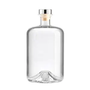 Premium customized logo 750ml Glass Wine Liquor Bottle Glass Brandy Tequila Gin Vodka Rum 700ML Spirits Bottle With Lid