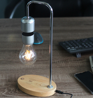 Lámpara Levitante Magnética con Módulo de Carga Inalámbrica, Base de Madera y Metal, Construcción de Acero Inoxidable